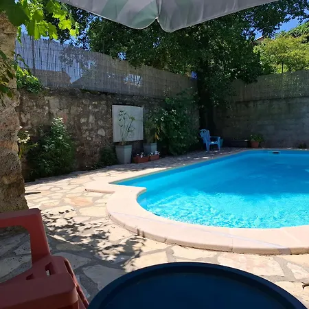 Shanti Bed & Breakfast La Tour-sur-Orb